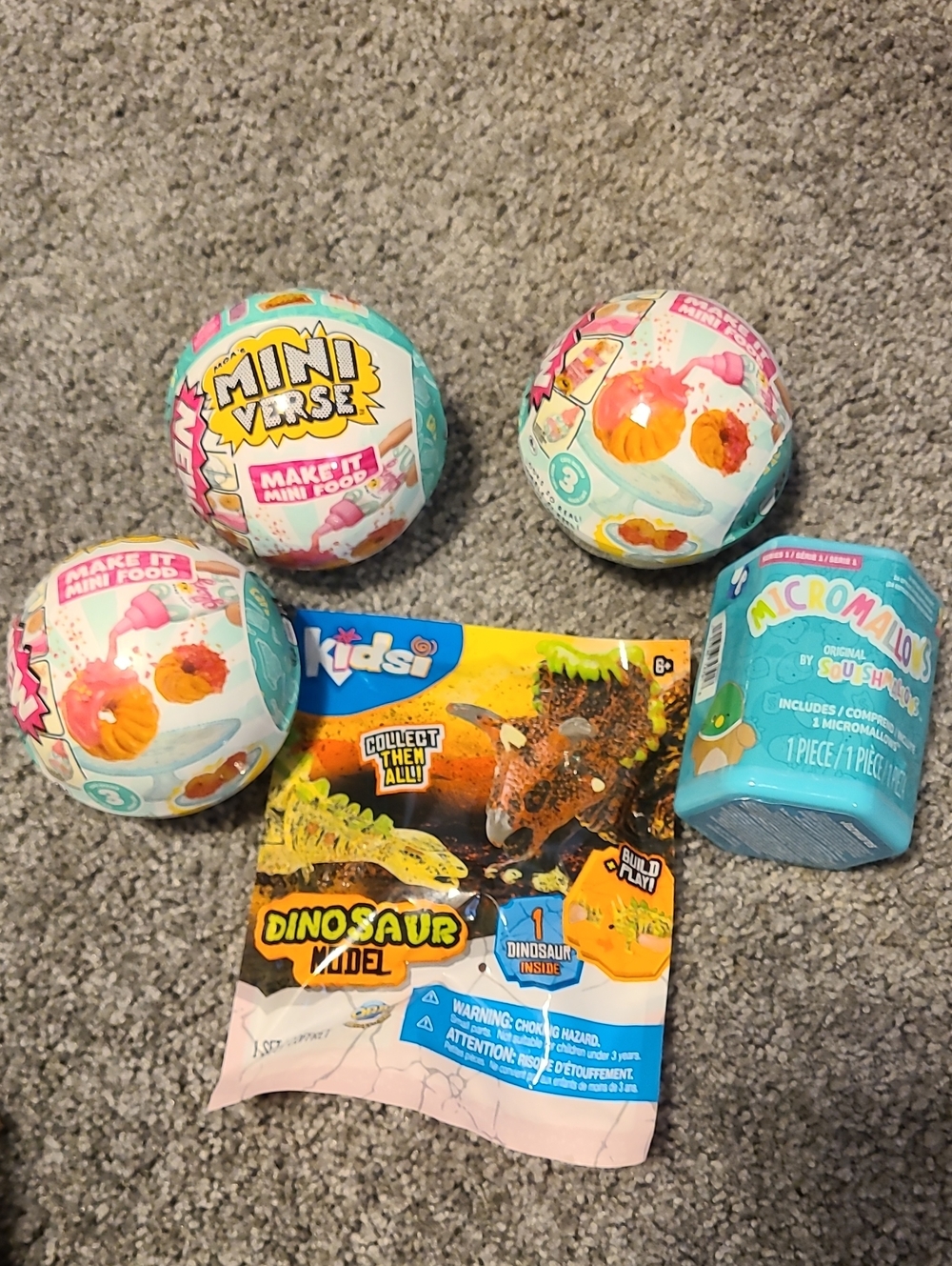 Mini Verse Make It Mini Food Surprise Balls - Blue & Pink | Kidsi Micromallos